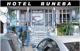 Мини-отель Hotel Buneba Батуми Трехместный номер с душем-10